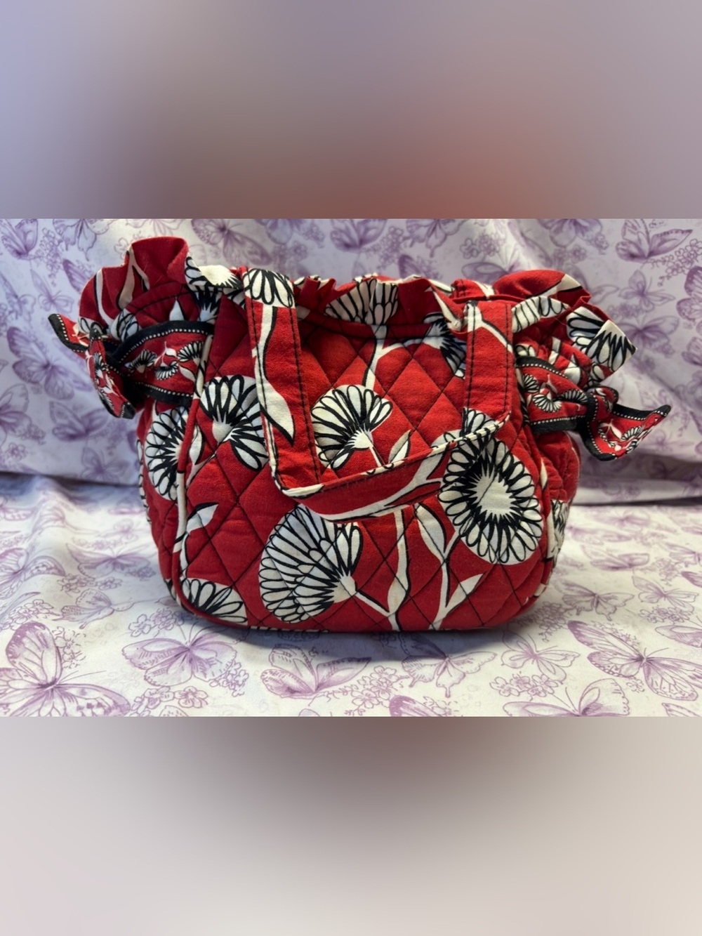 ✴️Vera Bradley Red Quilted Mini Bag with Black & White Floral Print